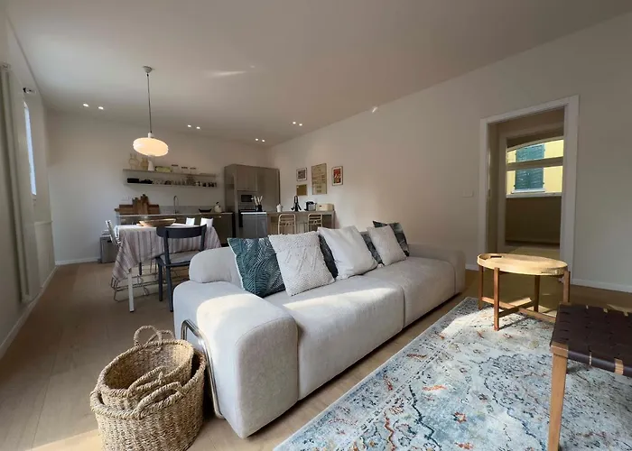 Realkasa Charming Luxury Apt. *