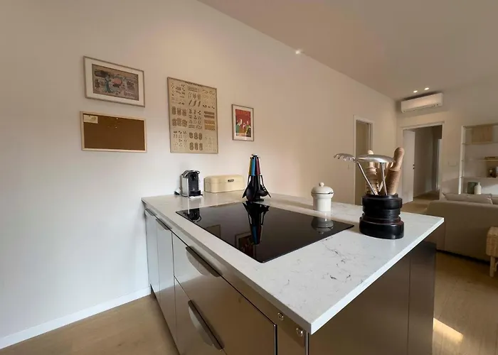 Realkasa Charming Luxury Apt. 아파트 *